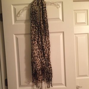 Cheetah scarf!
